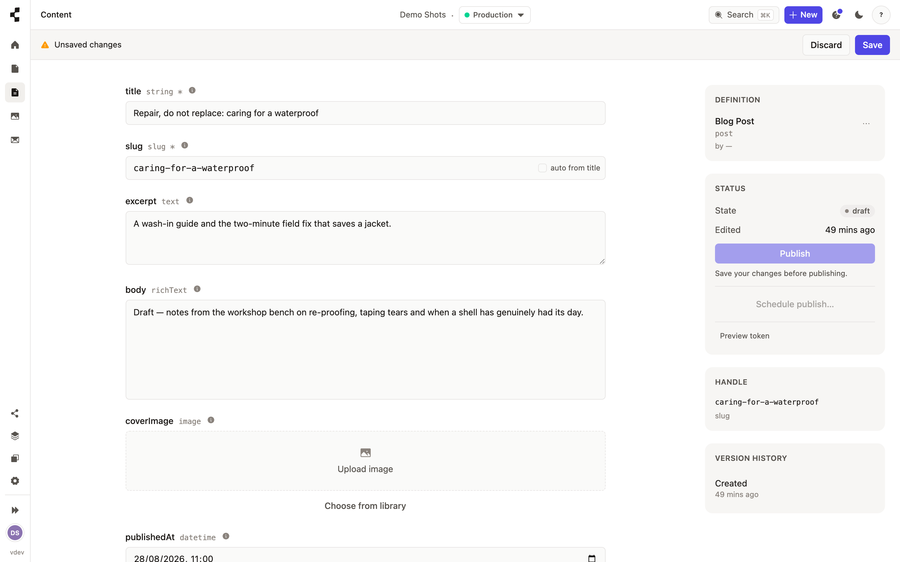 A reference field in the editor, with a picker for choosing which entry to link to.